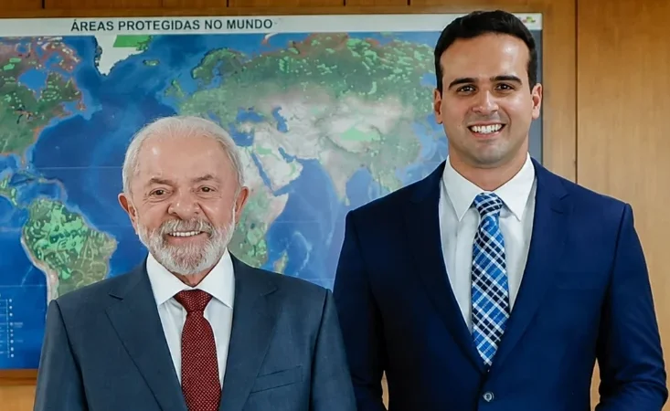 Lucas Ribeiro: Vídeo de Nikolas Ferreira foi “tiro no pé” e prejudicou Flávio Bolsonaro, relembra Zambelli em 2022