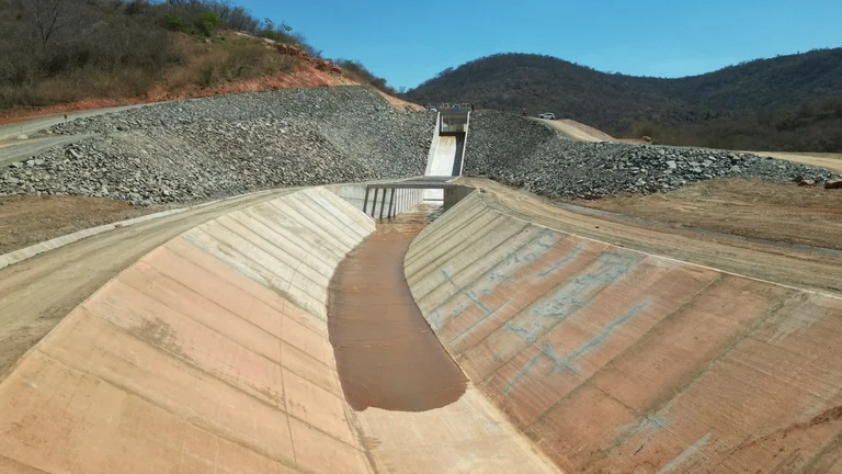 Ramal do Apodi: Obras atingem 95% e água deve fluir em agosto. Veja quando a entrega oficial está prevista!